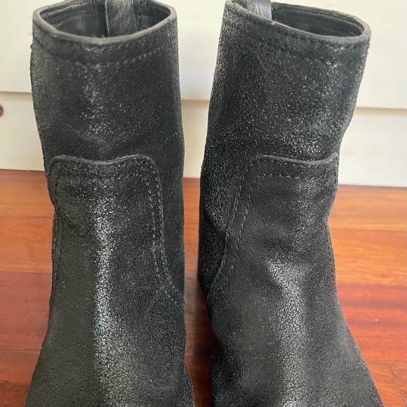 Tory Burch Selena Boots Black Size 8 Crinkle Distressed Leather Logo Metallic - Picture 9 of 12